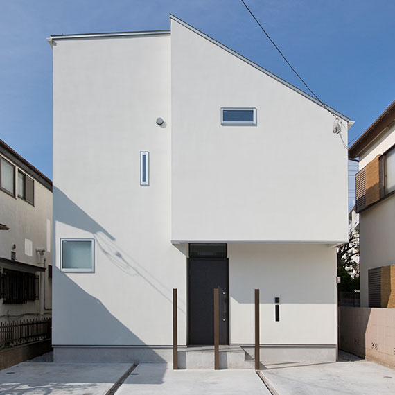 “外部が内部に入り込んだ家” 東京都羽村市Kハウス